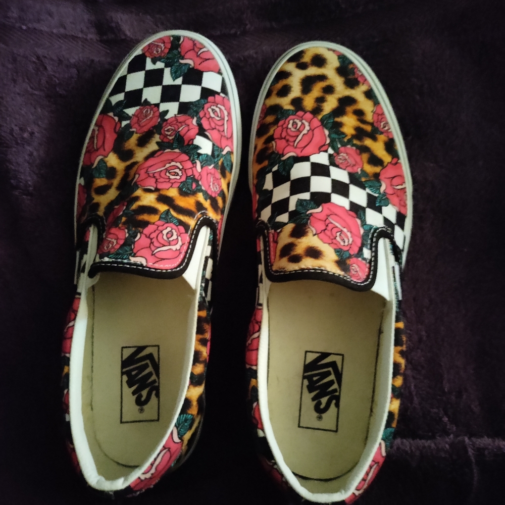 Authentic Vans, NWOT, size 10 floral funky